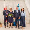 zdjęcie pary jubilatów z kierownikiem USC oraz Panią Burmistrza