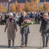 składanie kwiatów przez radnych