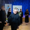 dyrygent i chór