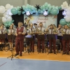 występ orkiestry dętej z instrumentami - na hali widowiskowo-sportowej