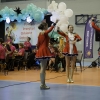 występ marżoletek na hali sportowej