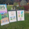 tablice z plakatami