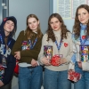 cztery wolontariuszki z puszkami WOŚP