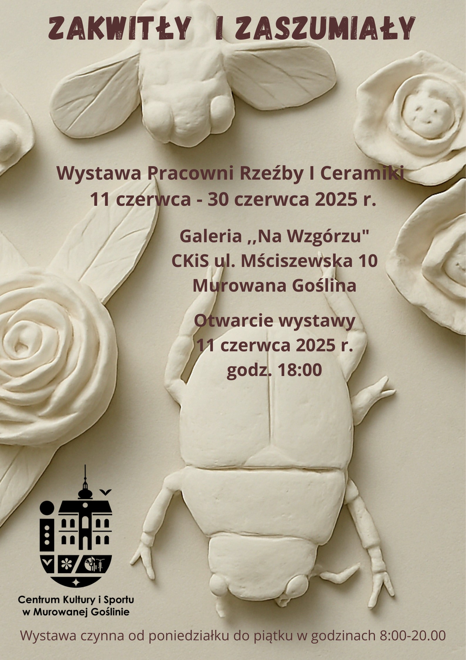 na plakacie zdjęcia wykonanych prac ceramicznych kwiatów i owadów